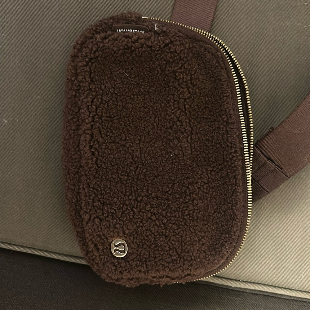 Lululemon Brown Sherpa Belt Bag